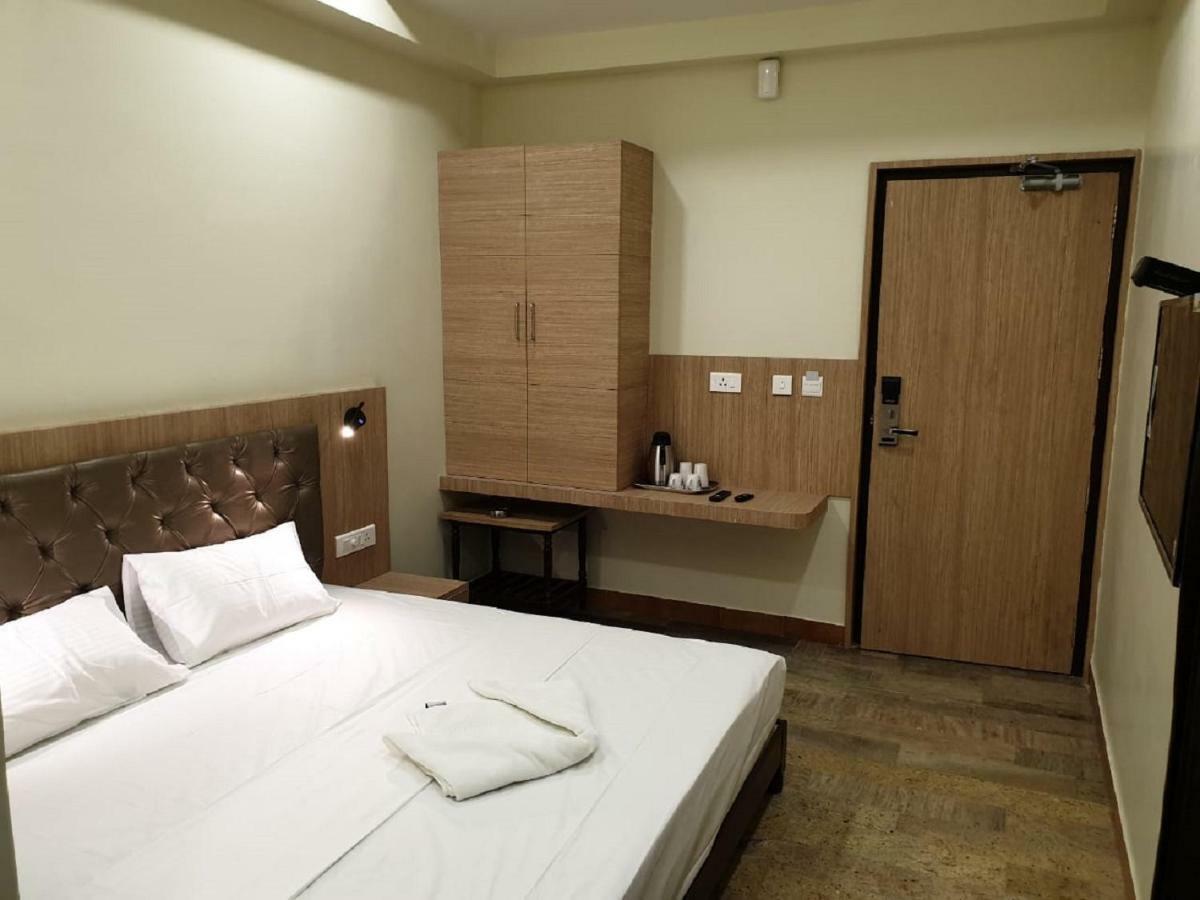 Amutham Residency Hotel Tiruchirappalli Kültér fotó